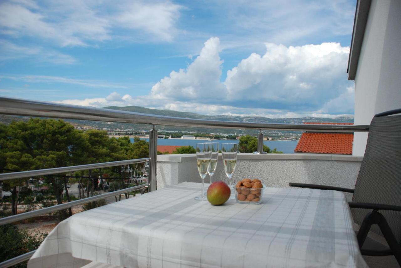 Apartments Antonella โตรกีร์ ภายนอก รูปภาพ