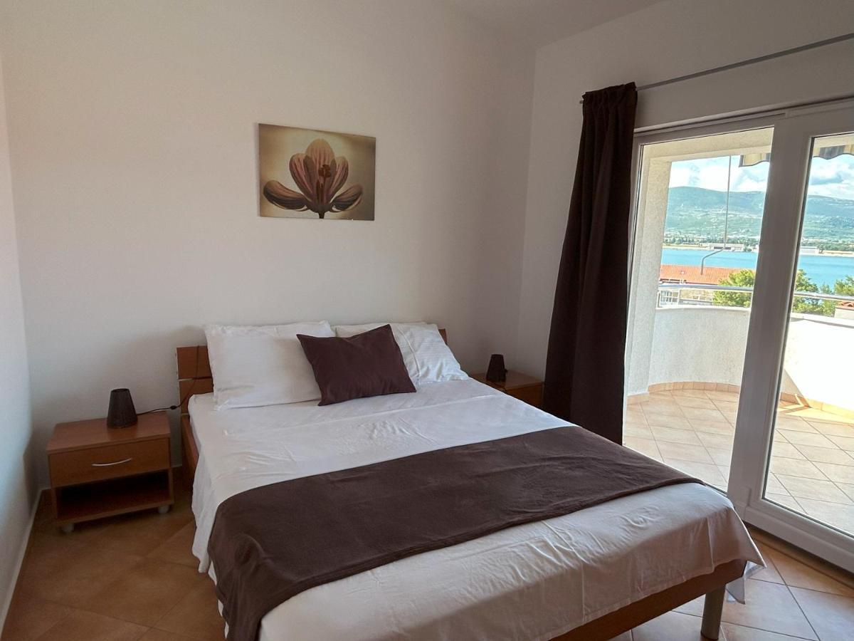 Apartments Antonella โตรกีร์ ภายนอก รูปภาพ