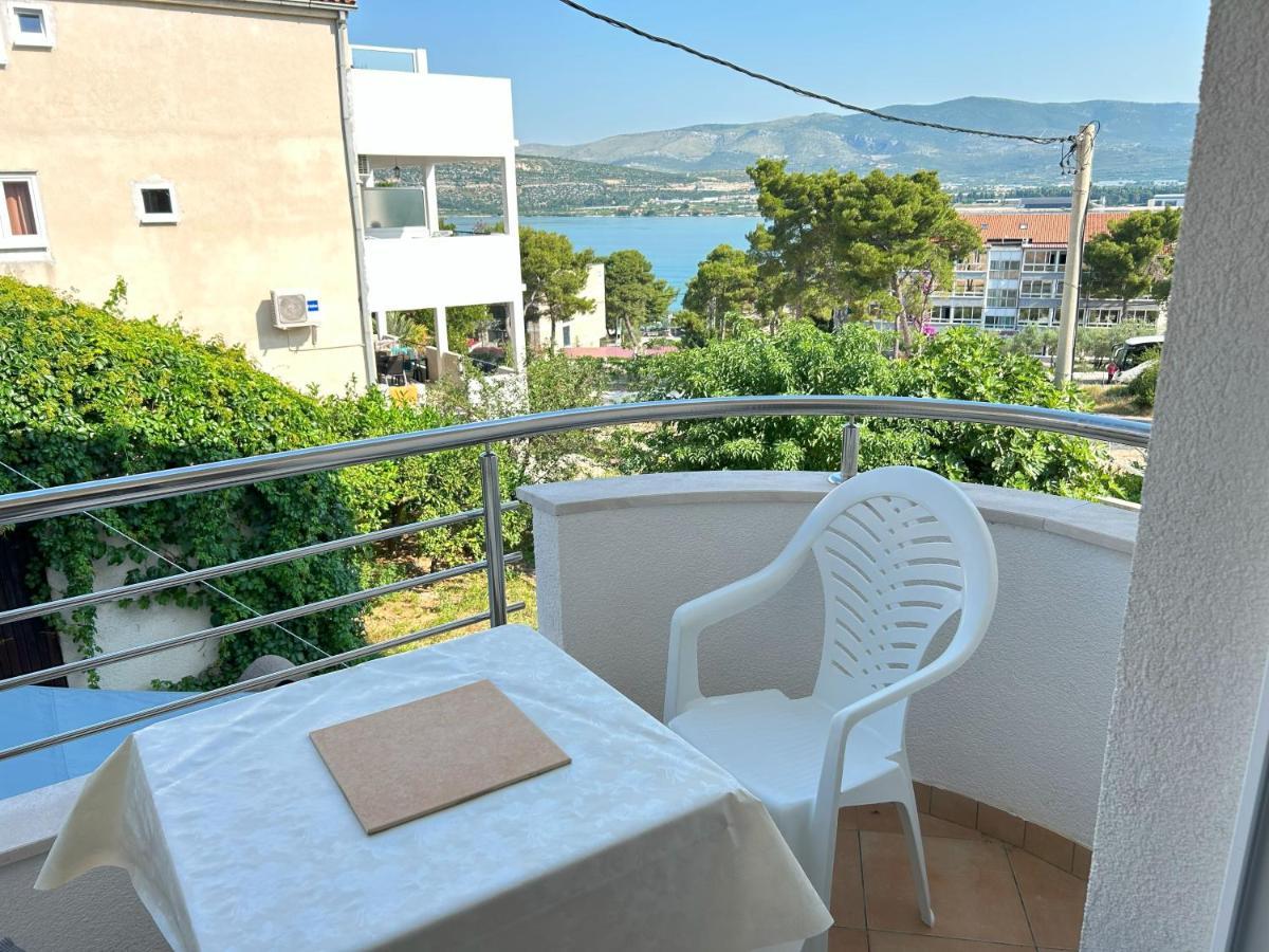 Apartments Antonella โตรกีร์ ภายนอก รูปภาพ